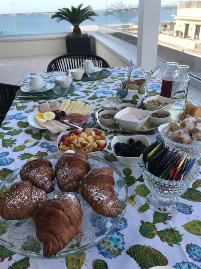 Bed and Breakfast La Terrazza Sul Porto Syracuse Екстер'єр фото