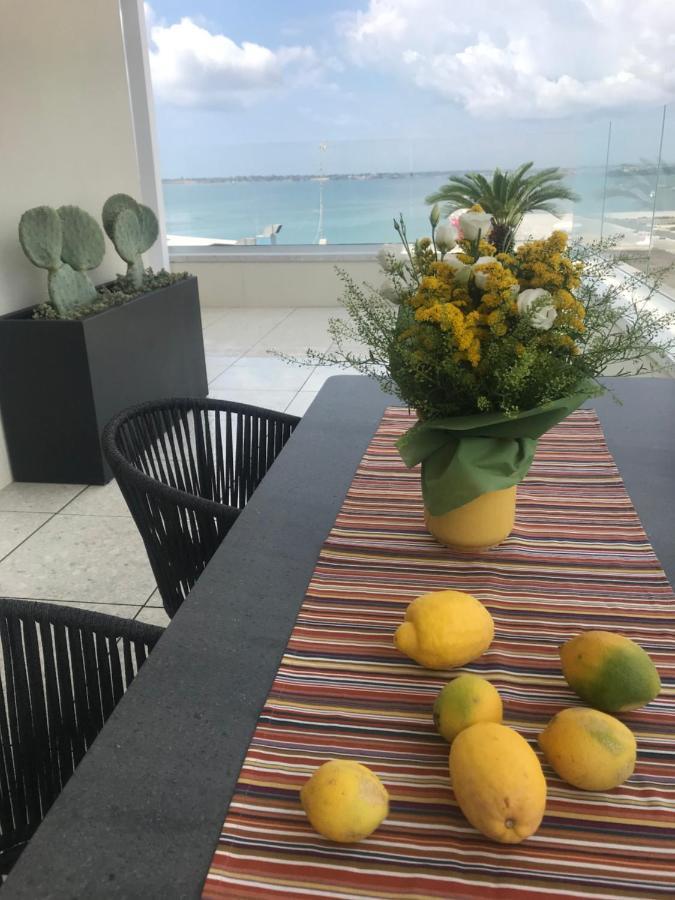 Bed and Breakfast La Terrazza Sul Porto Syracuse Екстер'єр фото