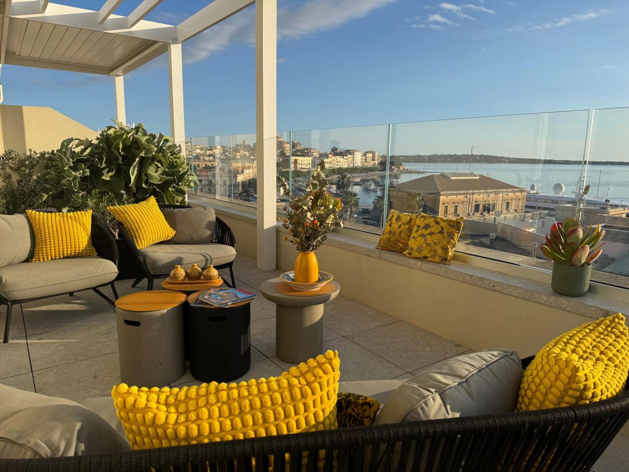 Bed and Breakfast La Terrazza Sul Porto Syracuse Екстер'єр фото