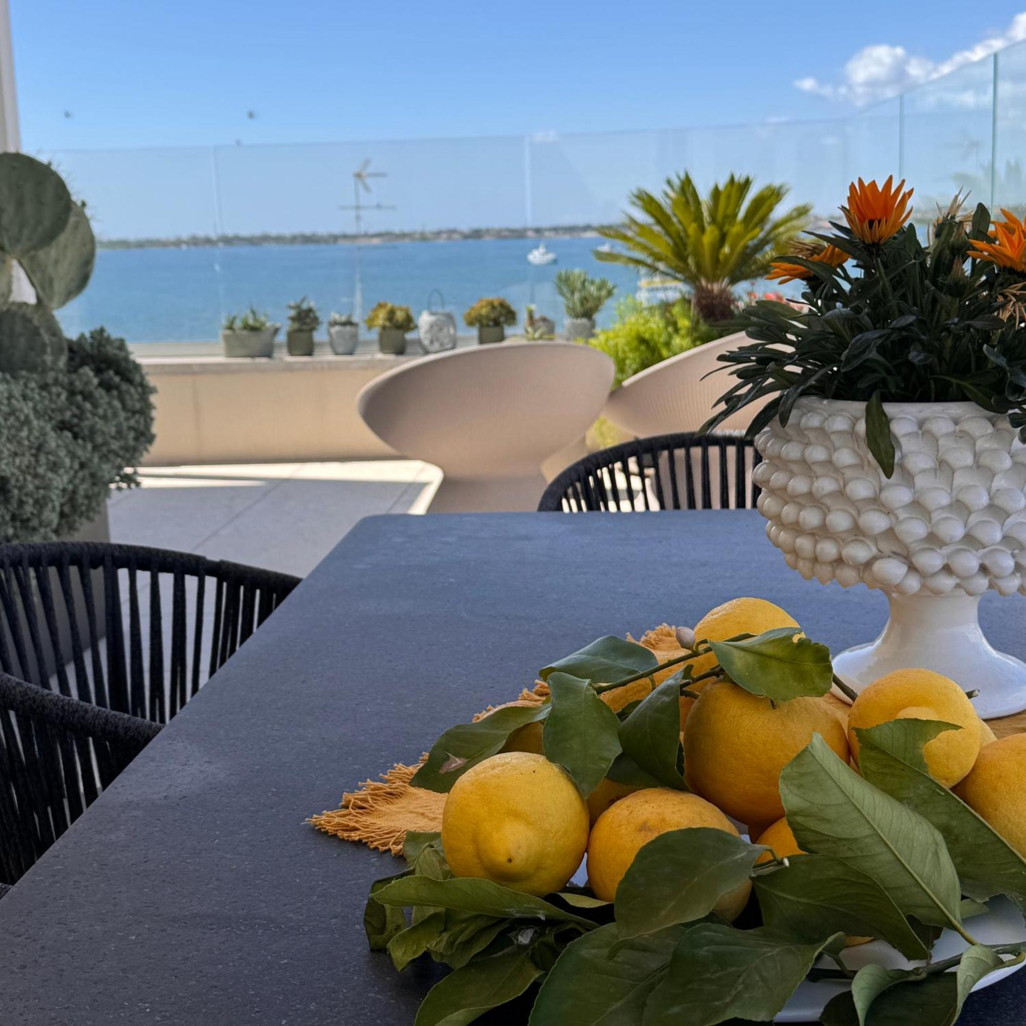 Bed and Breakfast La Terrazza Sul Porto Syracuse Екстер'єр фото